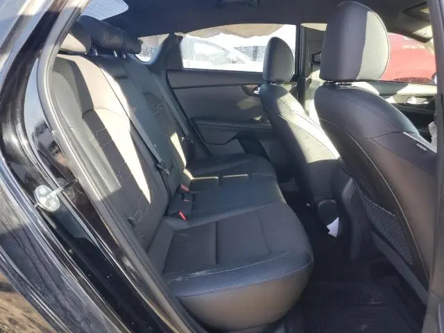 2023 KIA FORTE GT LINE  