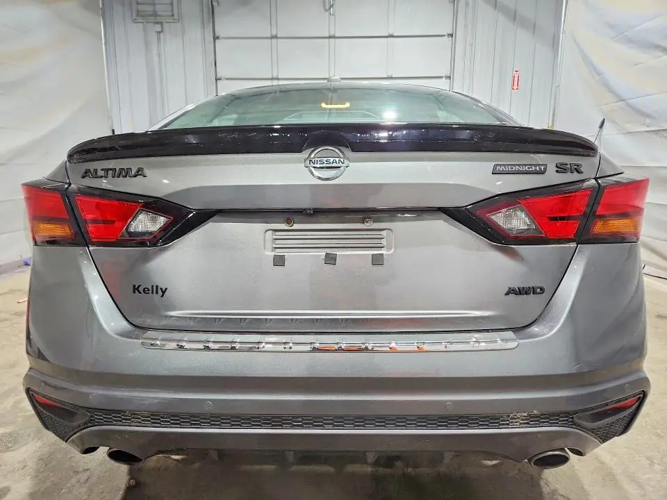 2022 NISSAN ALTIMA SR  