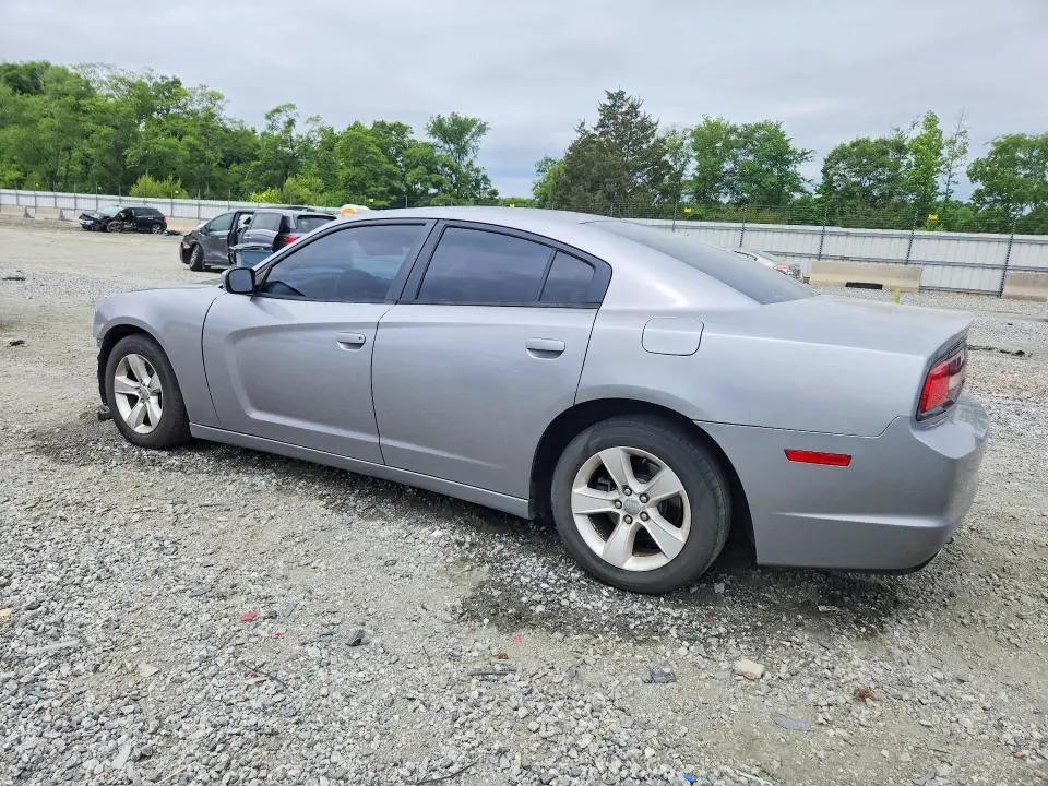 2013 DODGE CHARGER SE  