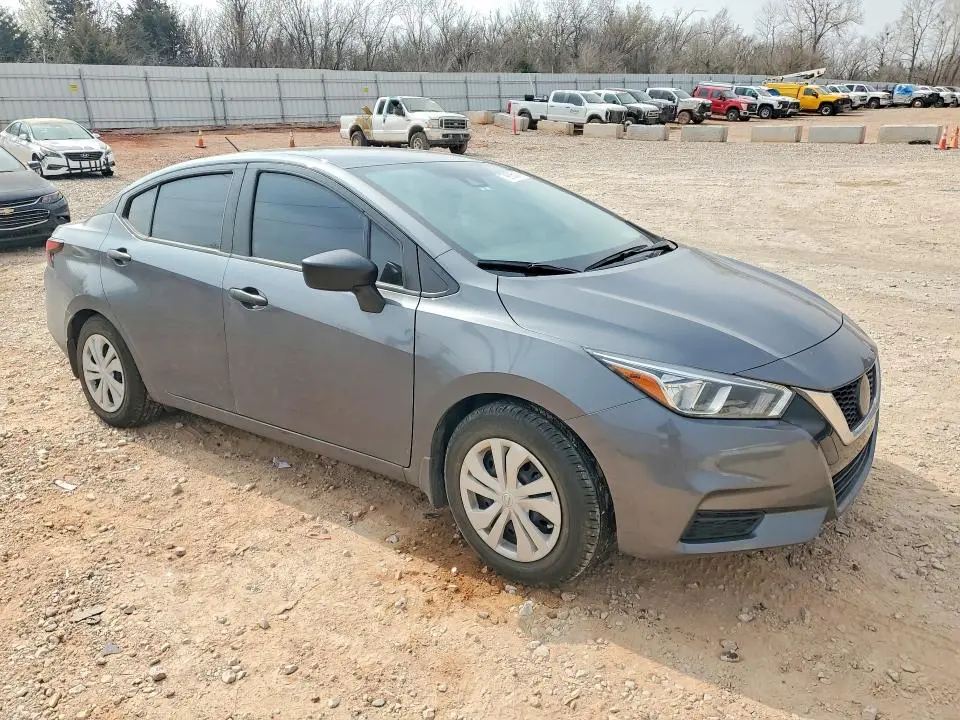 2021 NISSAN VERSA S  