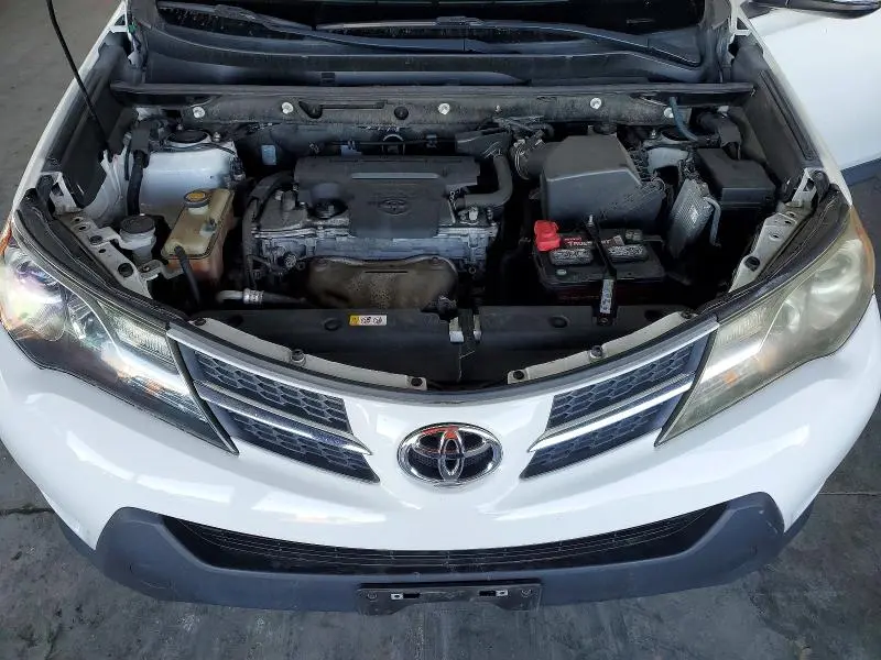 2013 TOYOTA RAV4 XLE  