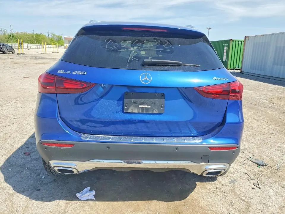 2025 MERCEDES-BENZ GLA 250 4MATIC  