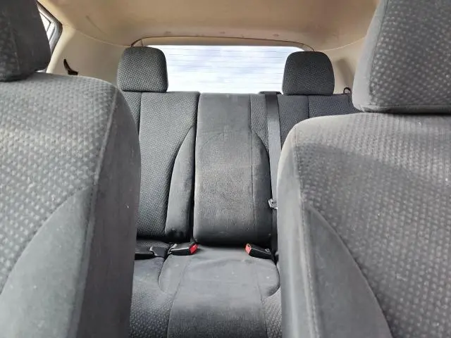 2011 NISSAN VERSA S