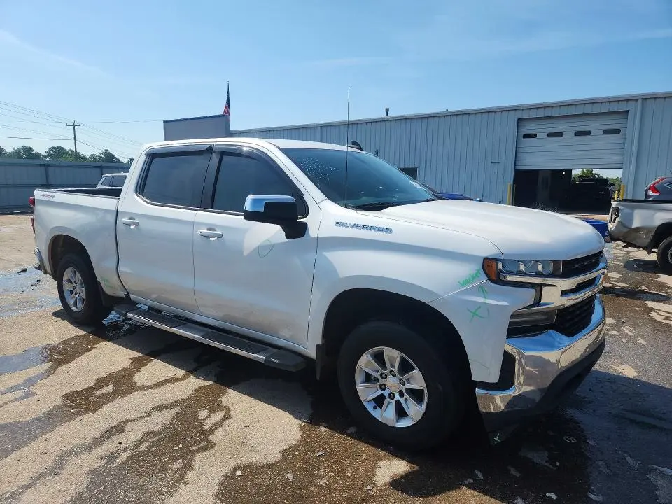 2020 CHEVROLET SILVERADO K1500 LT  