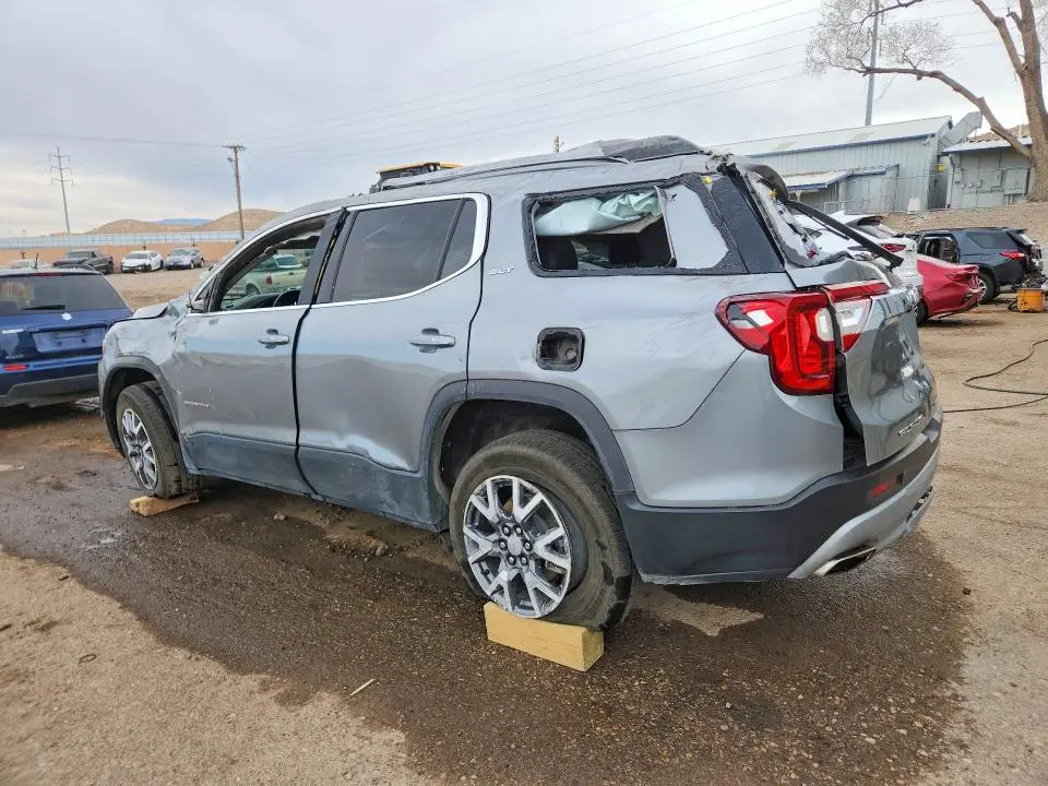 2023 GMC ACADIA SLT  