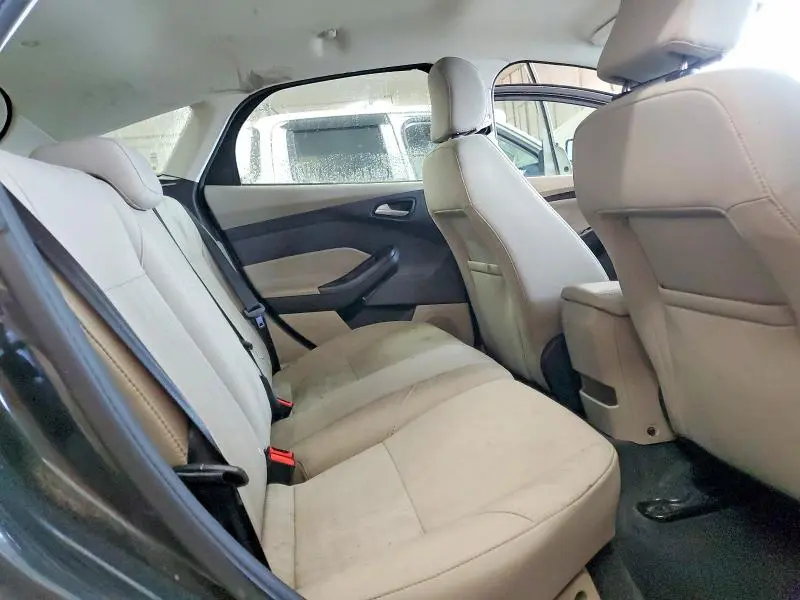 2017 FORD FOCUS SE  