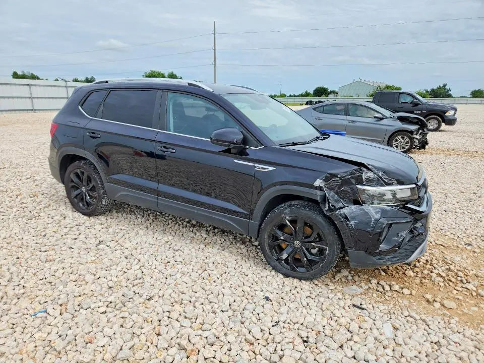 2023 VOLKSWAGEN TAOS SE  