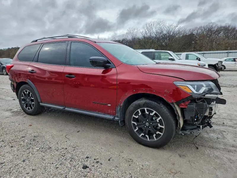 2020 NISSAN PATHFINDER SL  
