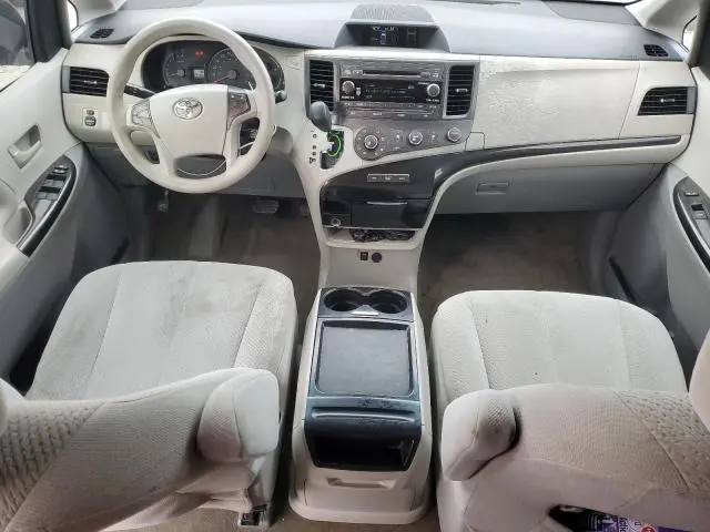 2011 TOYOTA SIENNA LE  