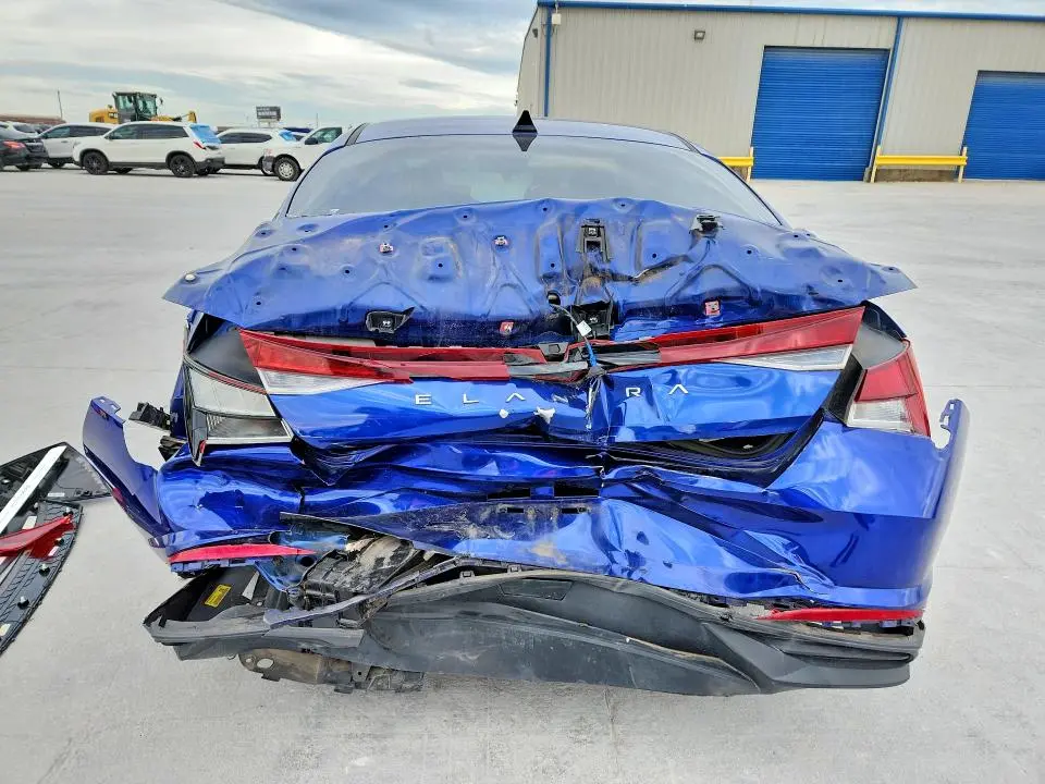 2021 HYUNDAI ELANTRA SEL  