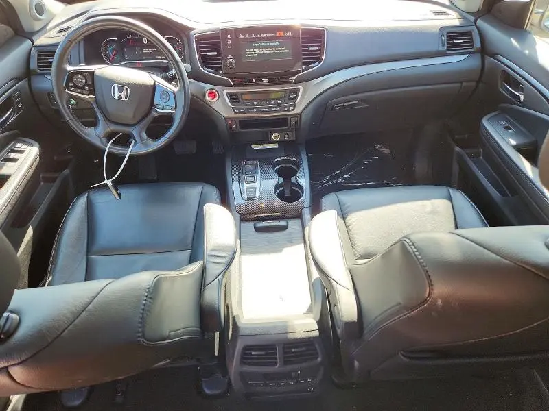 2022 HONDA PILOT SE  