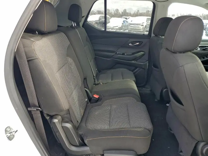 2021 CHEVROLET TRAVERSE LS  