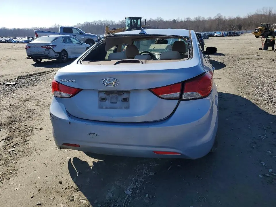 2012 HYUNDAI ELANTRA GLS  