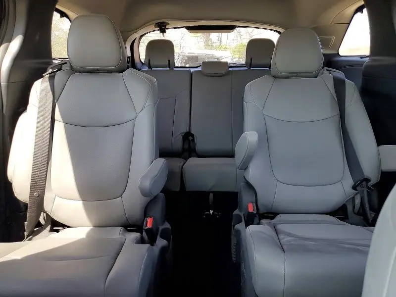 2026 TOYOTA SIENNA XLE 7-PASSENGER  