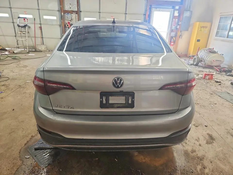 2023 VOLKSWAGEN JETTA SPORT  