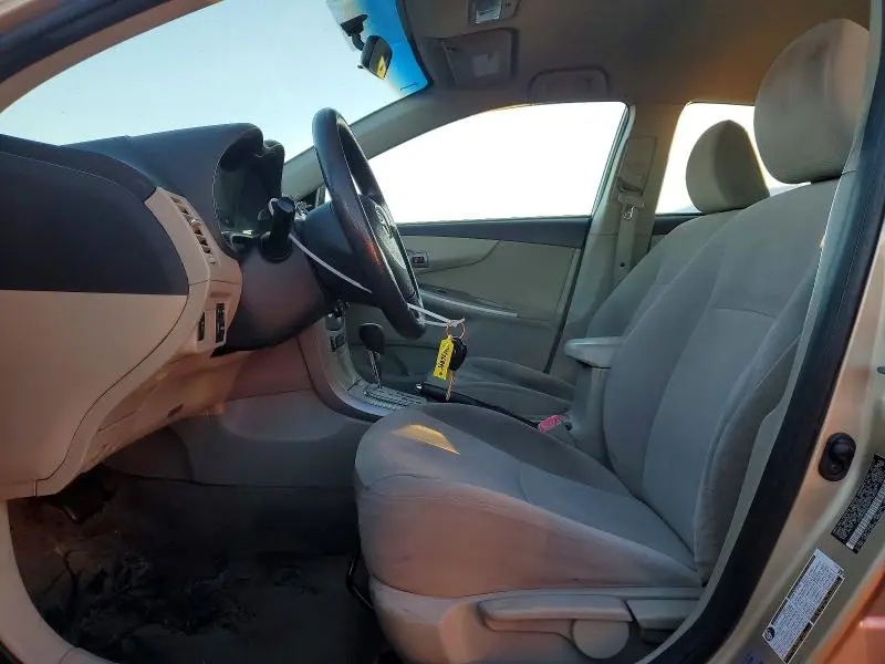 2011 TOYOTA COROLLA LE  