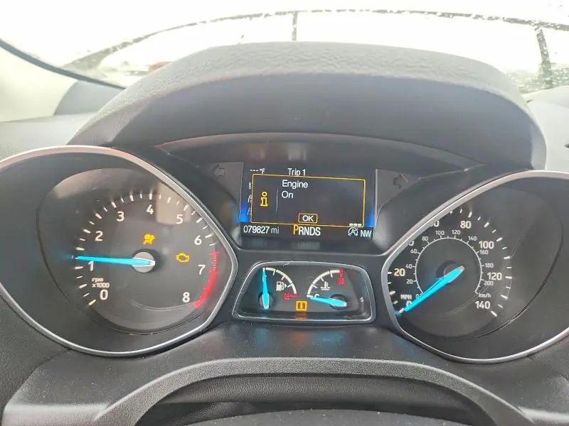 2017 FORD ESCAPE SE  