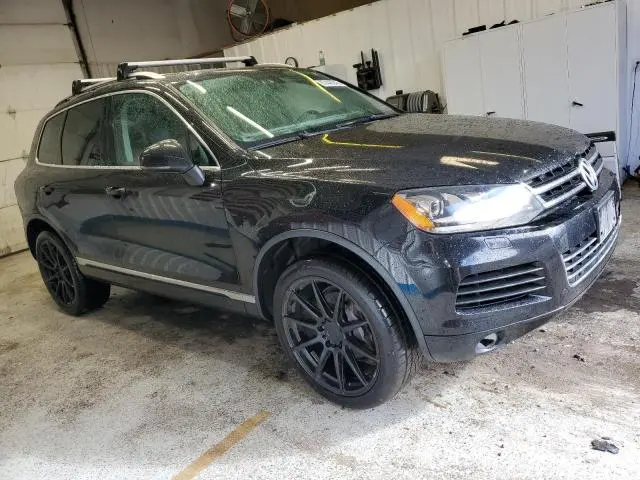 2012 VOLKSWAGEN TOUAREG V6