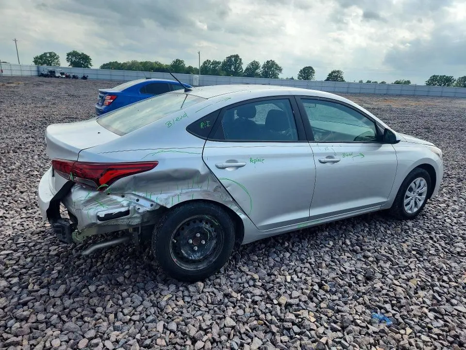 2022 HYUNDAI ACCENT SE  