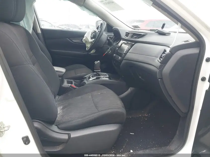 2019 NISSAN ROGUE S