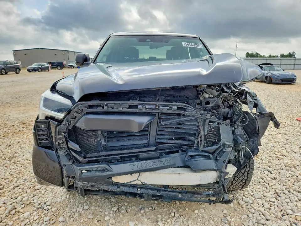 2023 TOYOTA TUNDRA SR5  