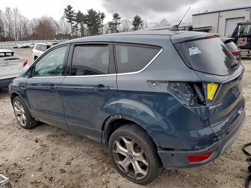 2019 FORD ESCAPE TITANIUM  