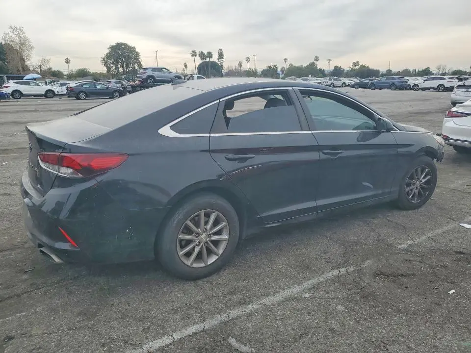 2018 HYUNDAI SONATA SE  