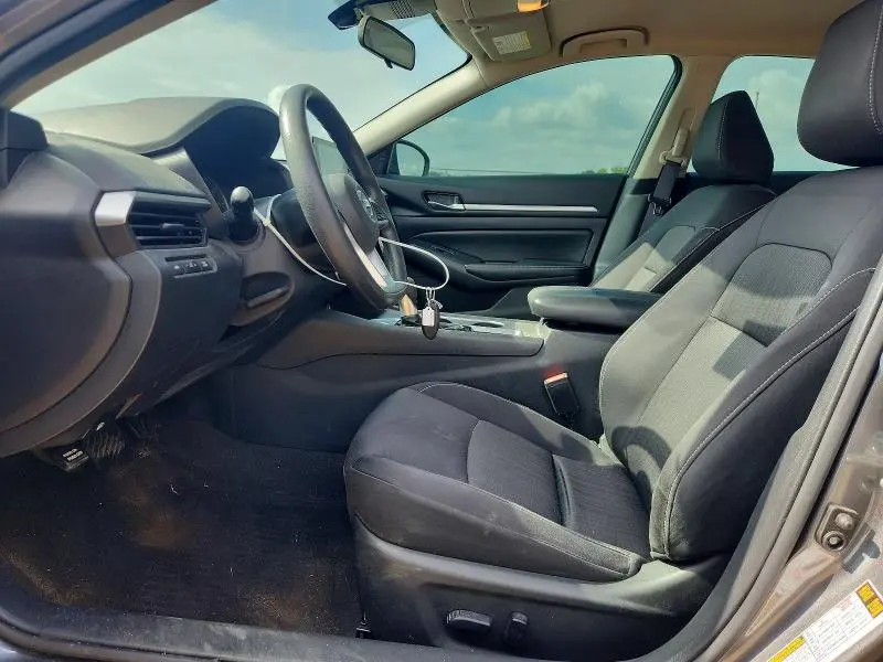 2022 NISSAN ALTIMA SV  