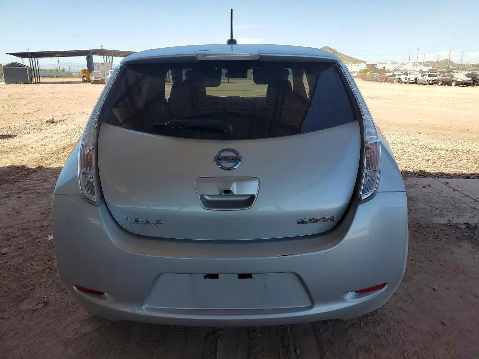 2017 NISSAN LEAF S  