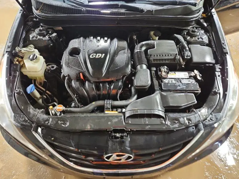 2011 HYUNDAI SONATA GLS  