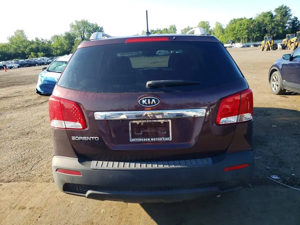 2013 KIA SORENTO LX  