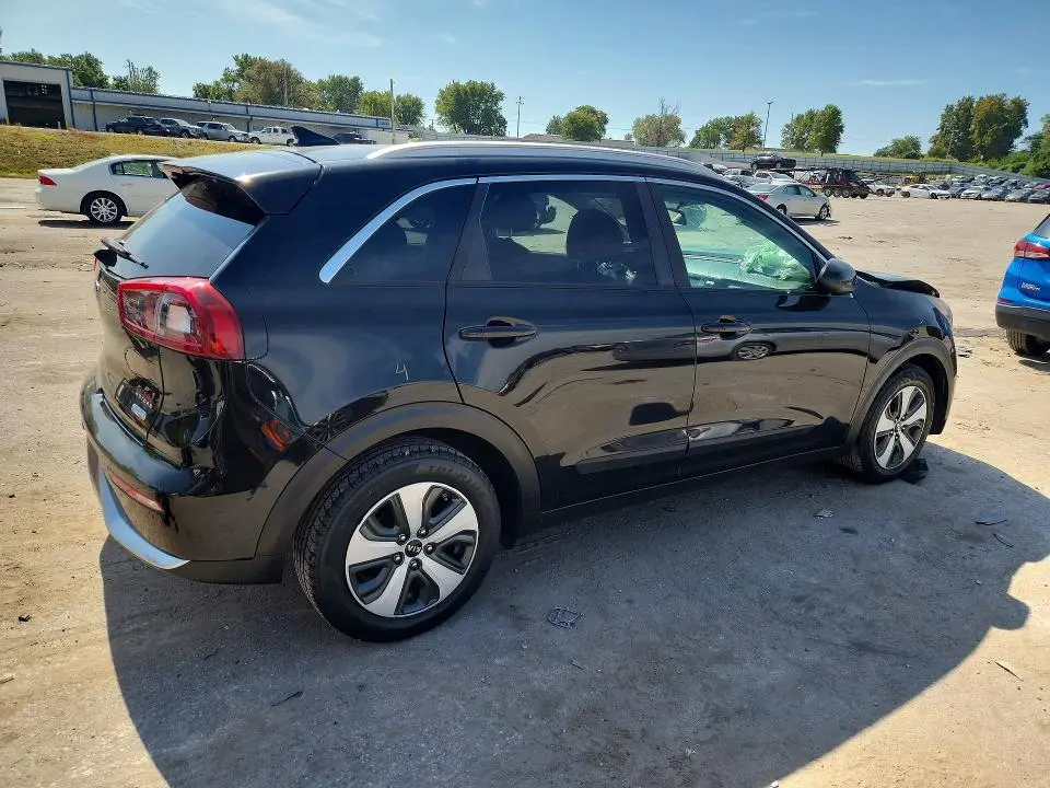 2018 KIA NIRO LX  