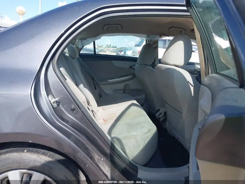 2013 TOYOTA COROLLA LE