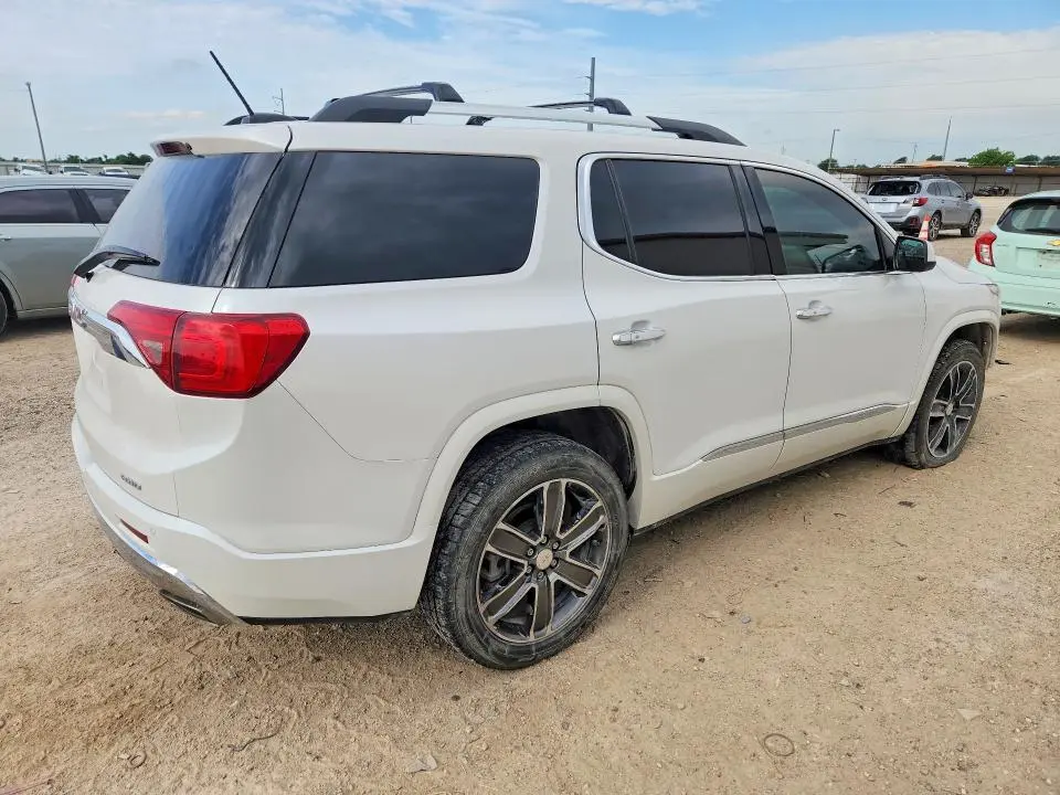 2017 GMC ACADIA DENALI  