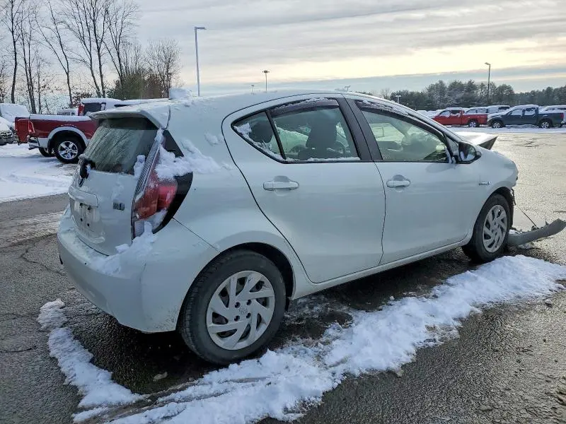 2015 TOYOTA PRIUS C   