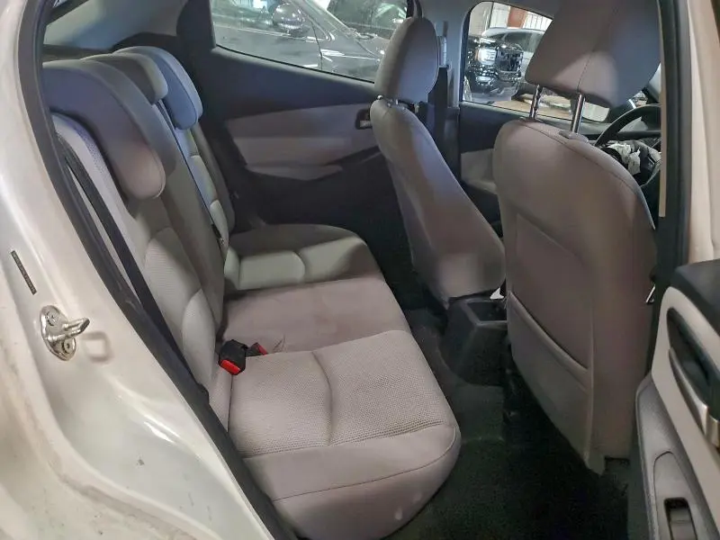 2020 TOYOTA YARIS LE  