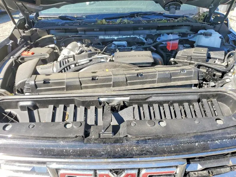2025 GMC SIERRA K2500 AT4  