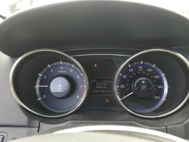 2011 HYUNDAI SONATA SE  