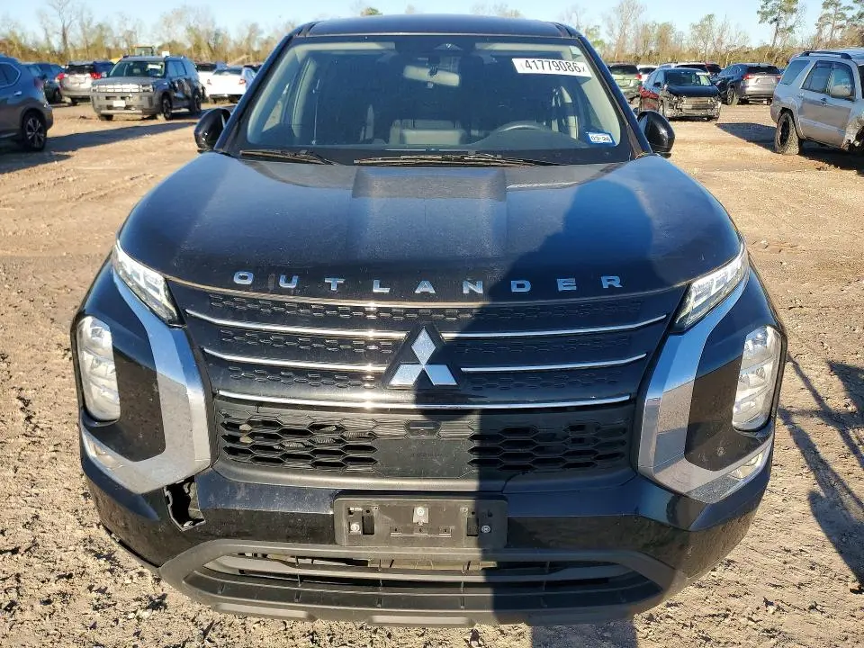 2022 MITSUBISHI OUTLANDER ES  