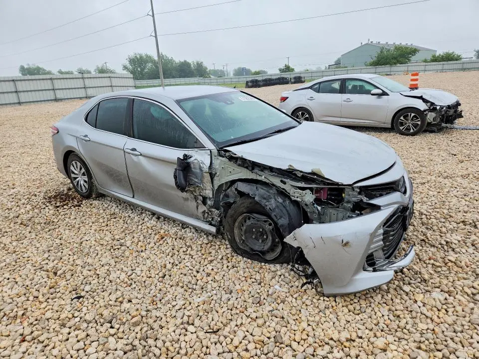 2020 TOYOTA CAMRY LE  
