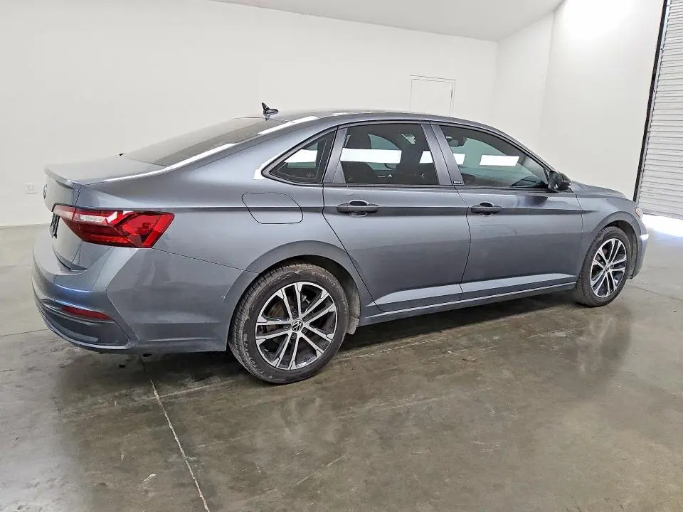 2024 VOLKSWAGEN JETTA SPORT  