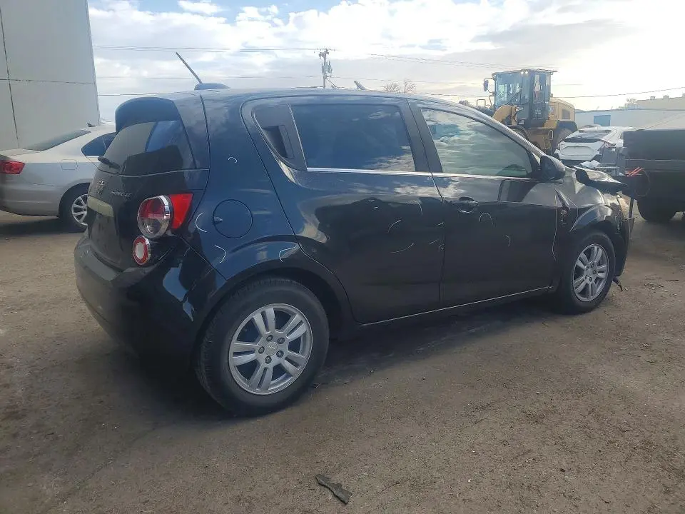 2015 CHEVROLET SONIC LT  