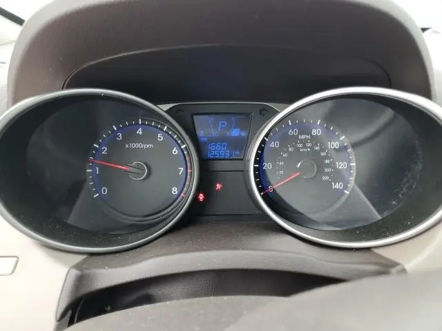 2011 HYUNDAI TUCSON GL  