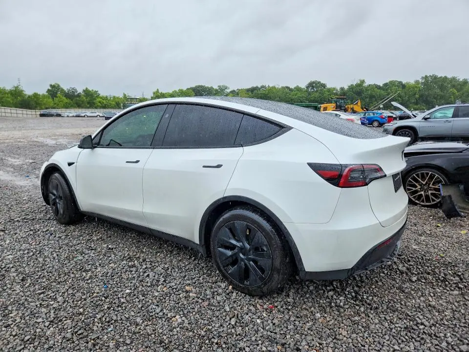 2024 TESLA MODEL Y   