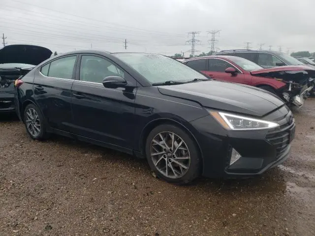 2019 HYUNDAI ELANTRA SEL  