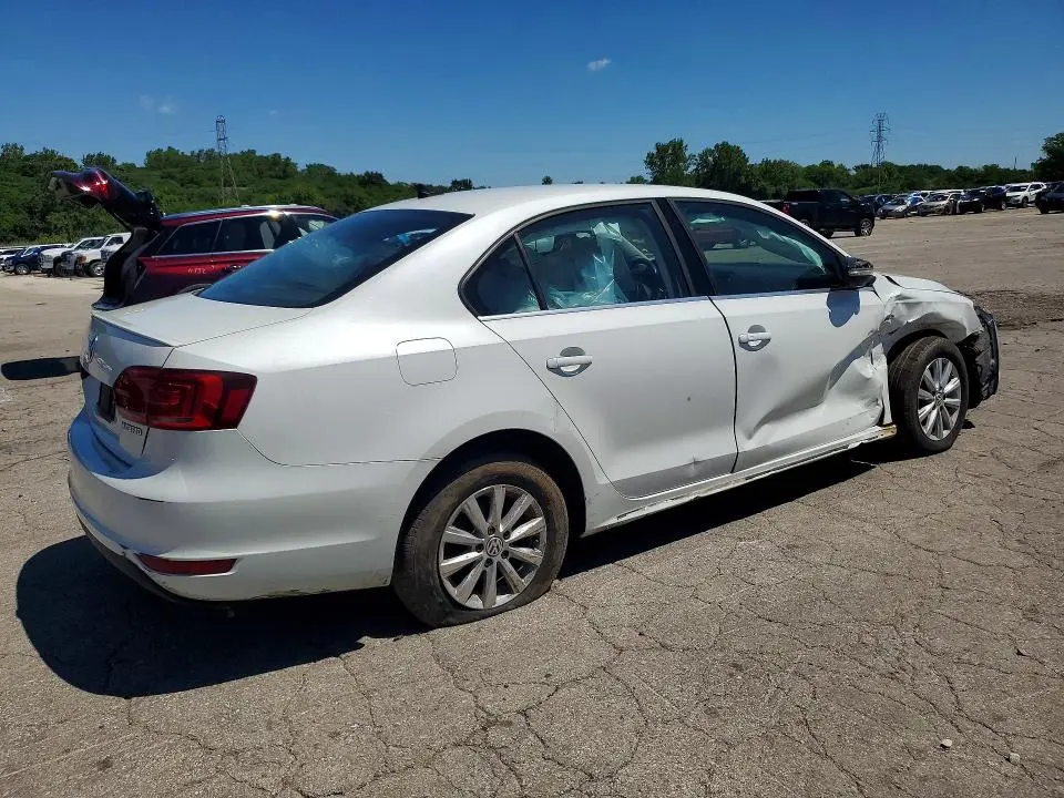 2013 VOLKSWAGEN JETTA   