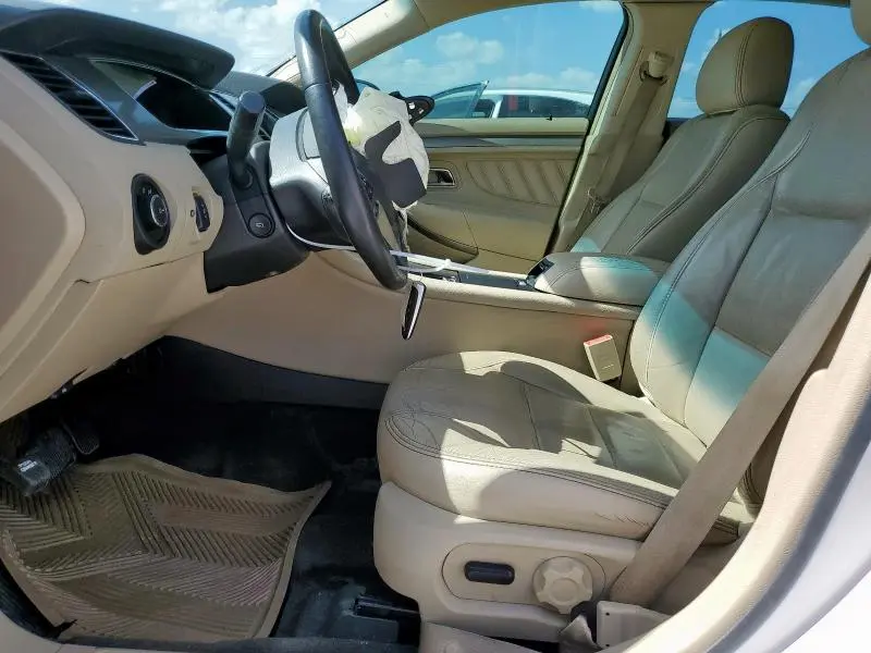 2015 FORD TAURUS SEL  