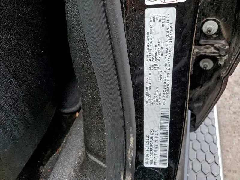 2025 RAM 1500 LARAMIE  