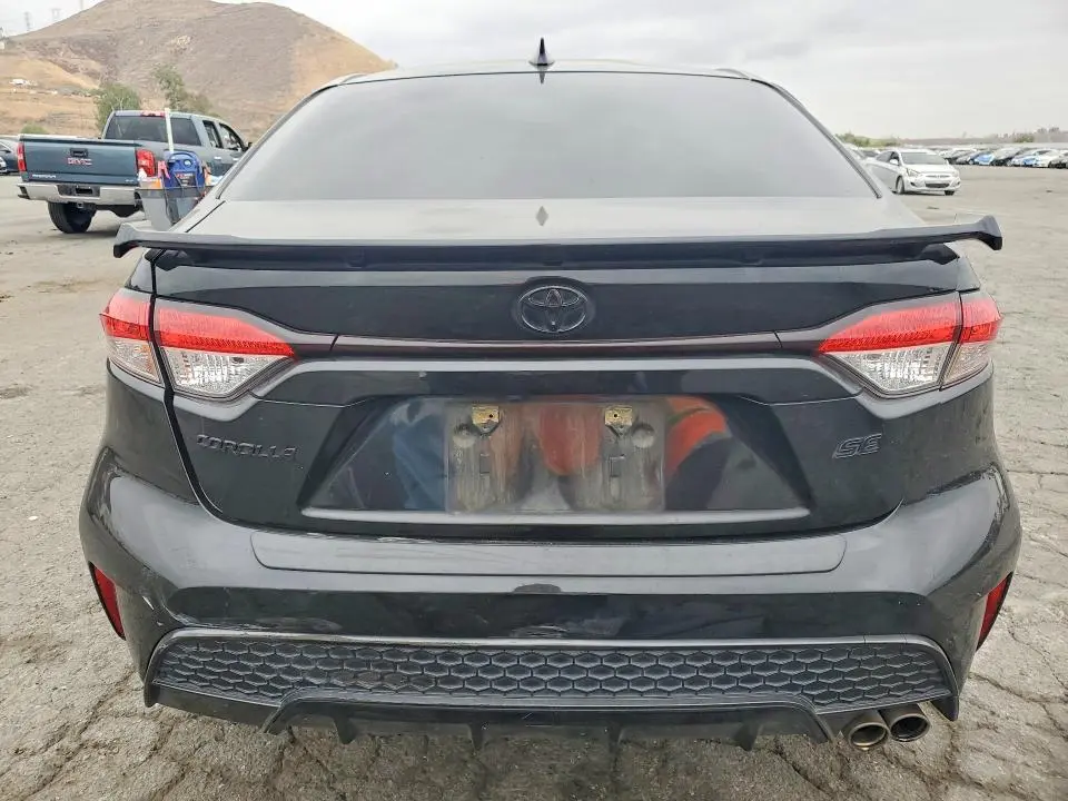 2022 TOYOTA COROLLA SE  
