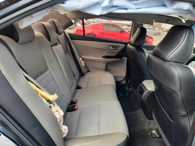 2015 TOYOTA CAMRY LE  